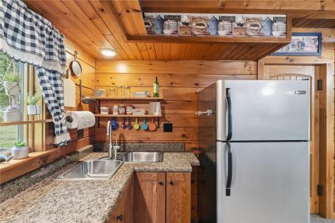 369 Hoover Works Road Mcclellandtown PA 15458