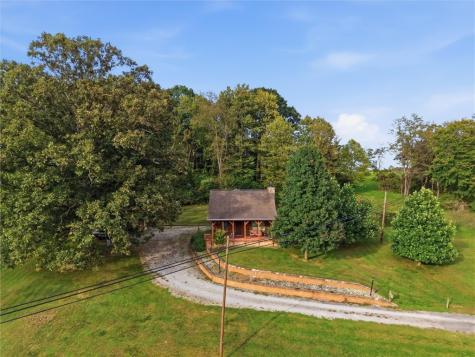 369 Hoover Works Road Mcclellandtown PA 15458