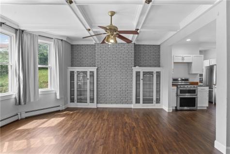 2204 Hazeldell Street Carrick PA 15210