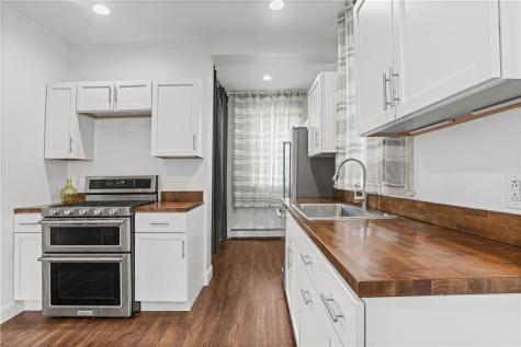 2204 Hazeldell Street Carrick PA 15210