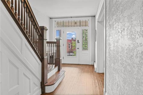 2204 Hazeldell Street Carrick PA 15210