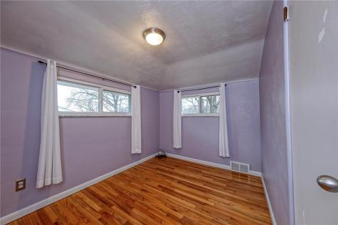 4798 Oakridge Drive Whitehall PA 15227