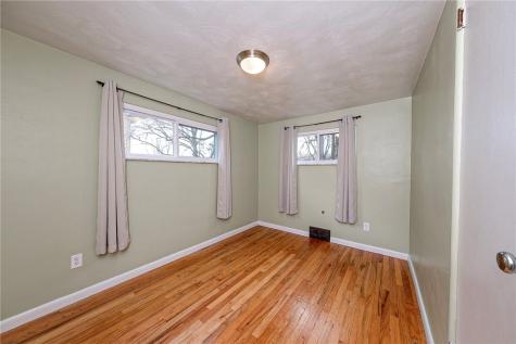 4798 Oakridge Drive Whitehall PA 15227