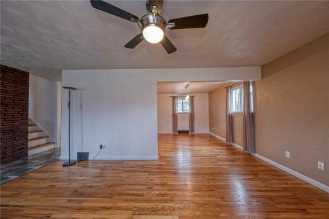 4798 Oakridge Drive Whitehall PA 15227