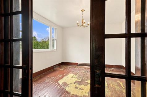 411 Riverview Drive New Kensington PA 15068