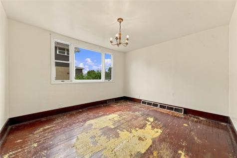 411 Riverview Drive New Kensington PA 15068