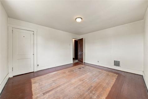411 Riverview Drive New Kensington PA 15068