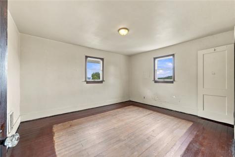411 Riverview Drive New Kensington PA 15068