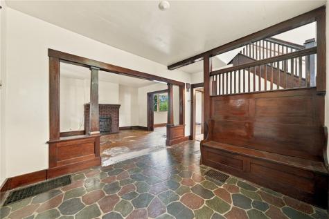 411 Riverview Drive New Kensington PA 15068