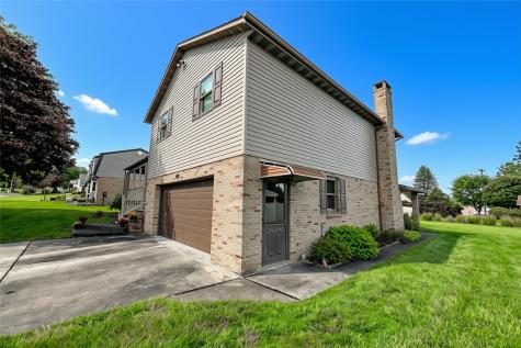 105 Laurlis Lane Richland School District PA 15904