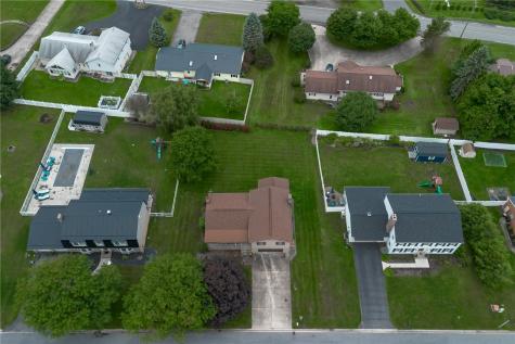 105 Laurlis Lane Richland School District PA 15904