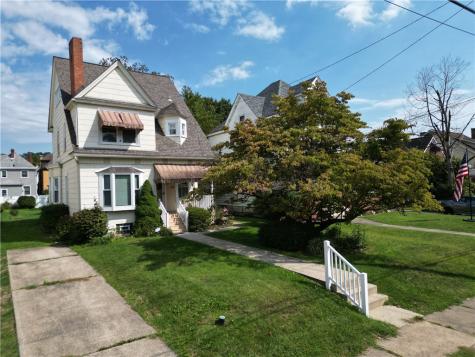52 Linshaw Avenue Ingram PA 15205