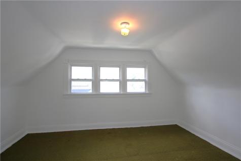 52 Linshaw Avenue Ingram PA 15205