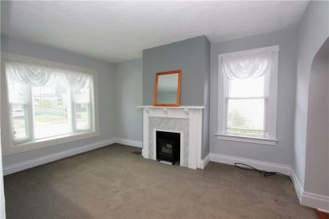 52 Linshaw Avenue Ingram PA 15205