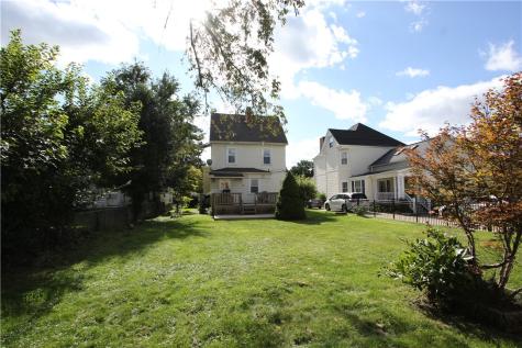 52 Linshaw Avenue Ingram PA 15205