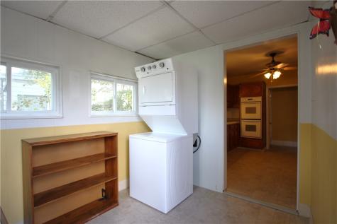 52 Linshaw Avenue Ingram PA 15205