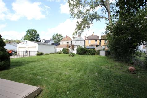 52 Linshaw Avenue Ingram PA 15205