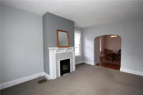 52 Linshaw Avenue Ingram PA 15205