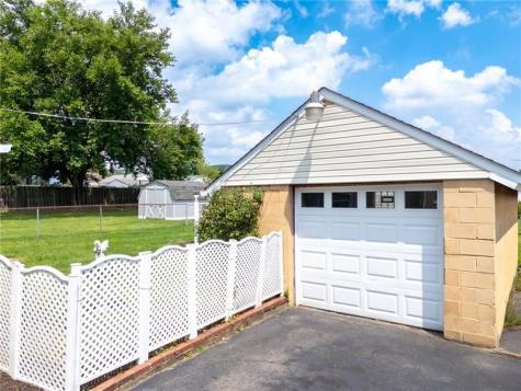 616 Pillow Avenue Cheswick PA 15024