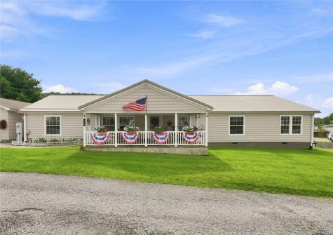 429 Evans Donegal PA 15628