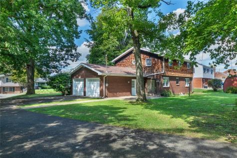 1315 Sycamore Street Connellsville PA 15425