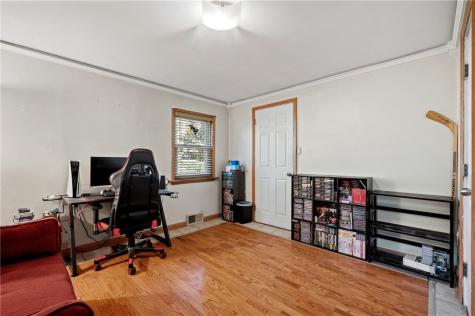 322 E Bruceton Road Pleasant Hills PA 15236