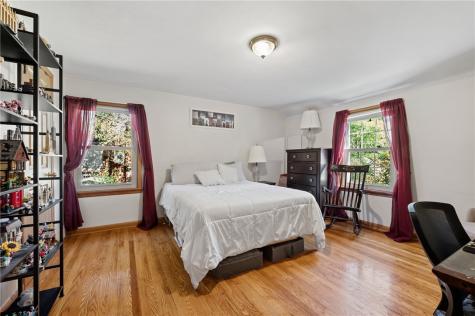 322 E Bruceton Road Pleasant Hills PA 15236