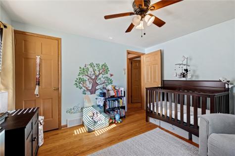 322 E Bruceton Road Pleasant Hills PA 15236