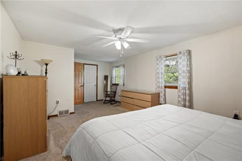 322 E Bruceton Road Pleasant Hills PA 15236