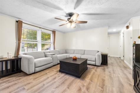1990 Tara Drive North Huntingdon PA 15642