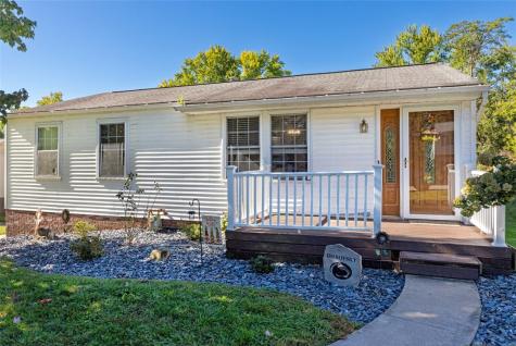 1990 Tara Drive North Huntingdon PA 15642