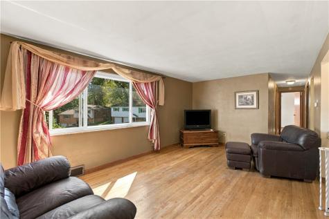 117 Chalet Drive Forest Hills Boro PA 15221