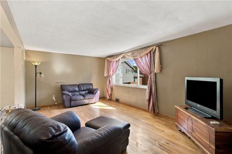 117 Chalet Drive Forest Hills Boro PA 15221