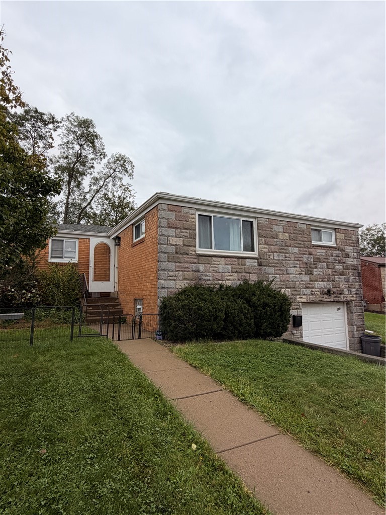 109 Eileen Drive Baldwin Boro PA 15227