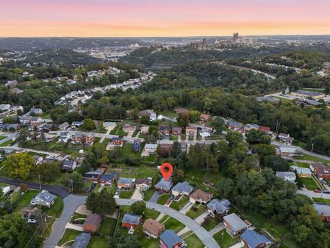 2019 Arnold Acres Drive Banksville/westwood PA 15205