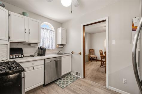 947 Center Avenue West View PA 15229