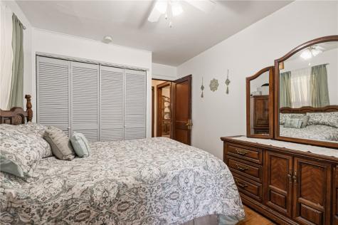 947 Center Avenue West View PA 15229