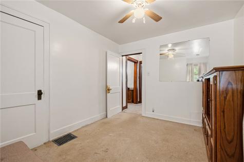 947 Center Avenue West View PA 15229