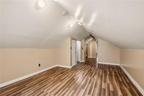 947 Center Avenue West View PA 15229