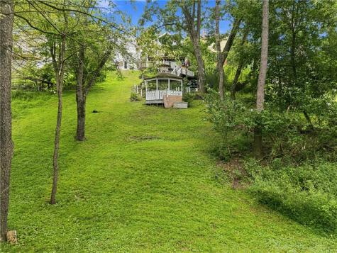 947 Center Avenue West View PA 15229