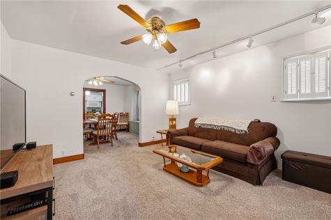 947 Center Avenue West View PA 15229