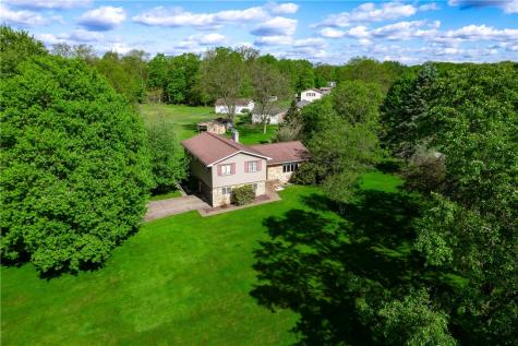 23 Kimberly Drive Liberty Township PA 16127