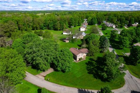 23 Kimberly Drive Liberty Township PA 16127