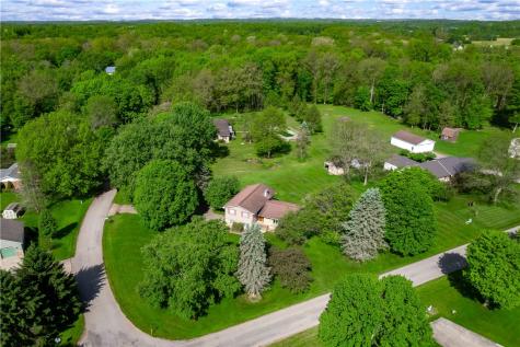 23 Kimberly Drive Liberty Township PA 16127