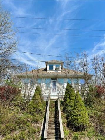53 Welcome Street East Bethlehem PA 15333