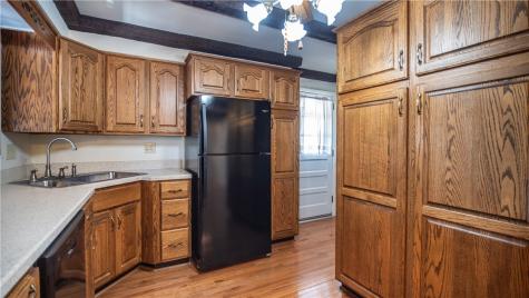 353 Madison Avenue Leechburg Boro PA 15656