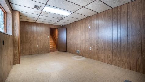 353 Madison Avenue Leechburg Boro PA 15656