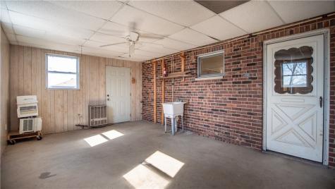 353 Madison Avenue Leechburg Boro PA 15656