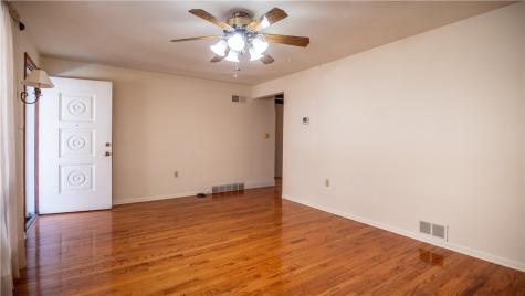 353 Madison Avenue Leechburg Boro PA 15656