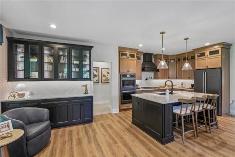 2004 Lakeside Drive Baden PA 15005